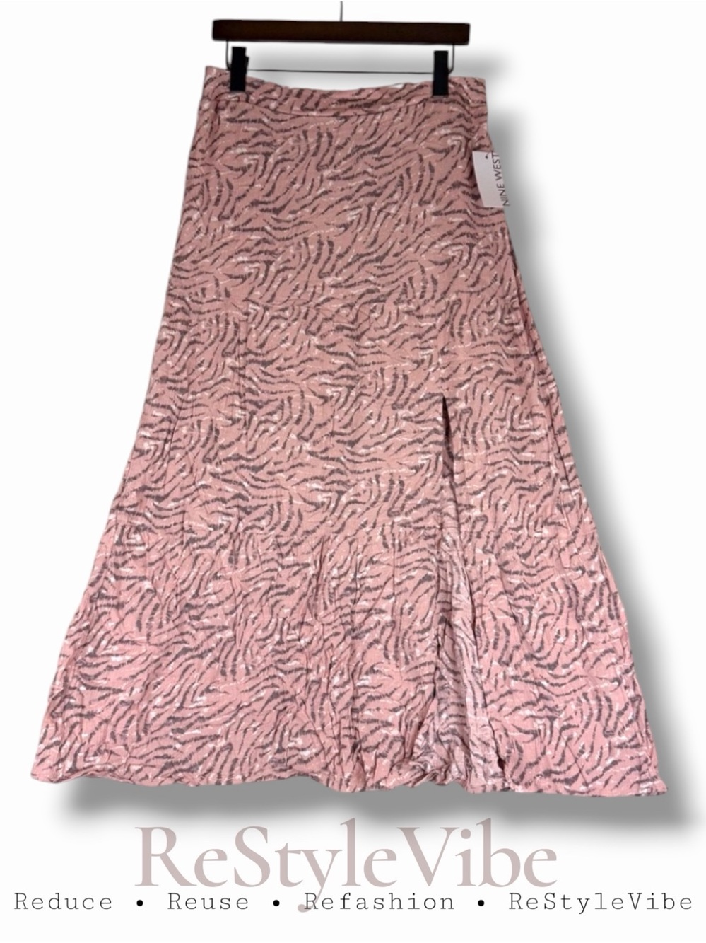 NINE WEST Women’s Size L Skirt Maxi NWT Lined Pattern Front Slit Elastic Waist